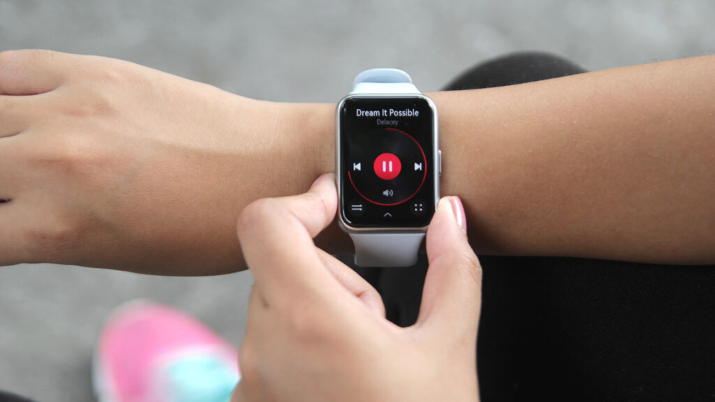The music playback controls are a breeze to use and require no longer curve
